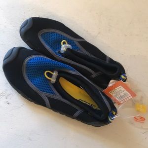 Champion aquasock water beach shoes youth 13-1